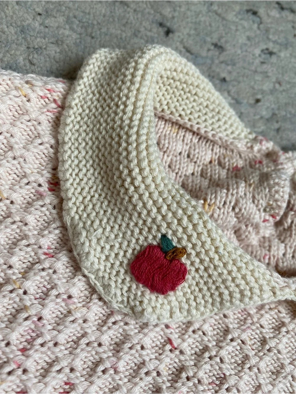 Girls sweater size 2-3